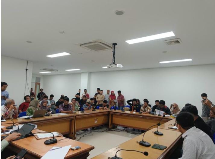 Bahas Dampak Lingkungan Perusahaan Sawit, DPRD Sulbar Gelar RDP Bersama PT PSL dan IPMA Pasangkayu
